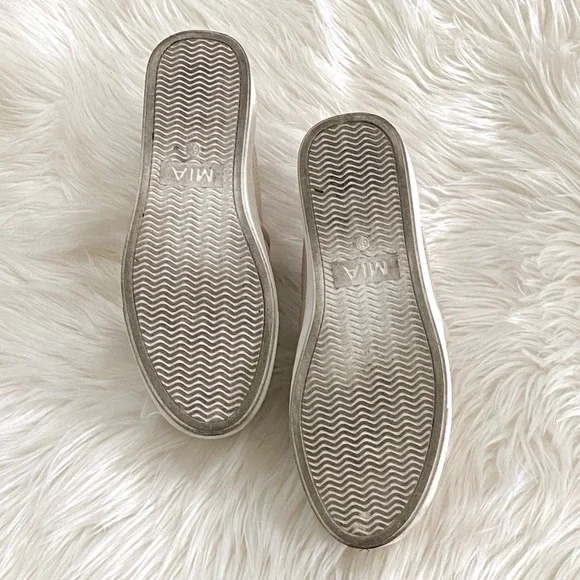 MIA slip on shoes - Picture 7 of 7